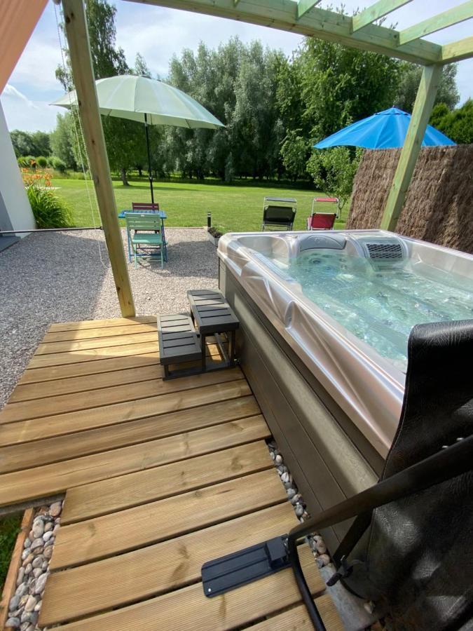 Gite Du Vieux Saule 1 Gite Avec Spa Privatif Pour 2 Personnes 1 Suite Familiale Sans Spa Vieil-Hesdin Exterior foto